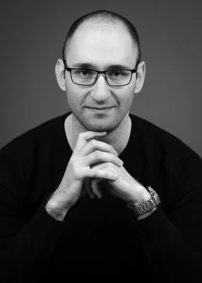 Image of Zeev Shaposhnik, Associate